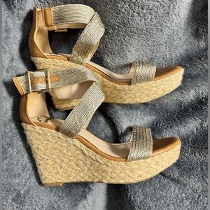Fergalicious Maxi Wedge Sandals size 9.5 - Gently Used